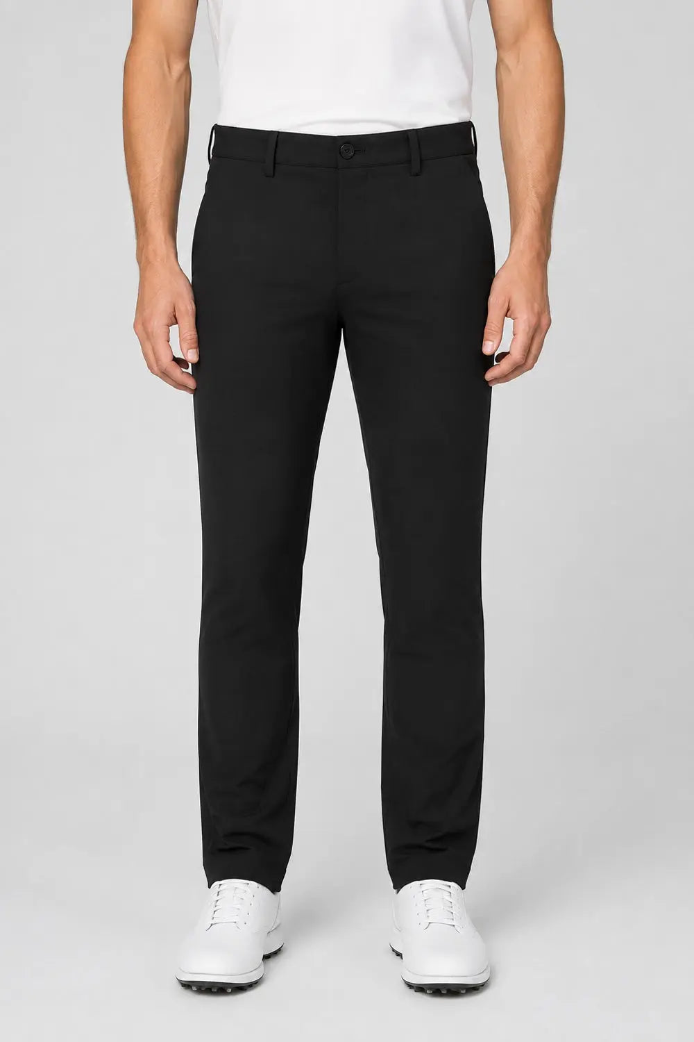 Pantalon de golf homme noir déperlant, jambes droites, longueur aux chevilles, coupe ajustée.