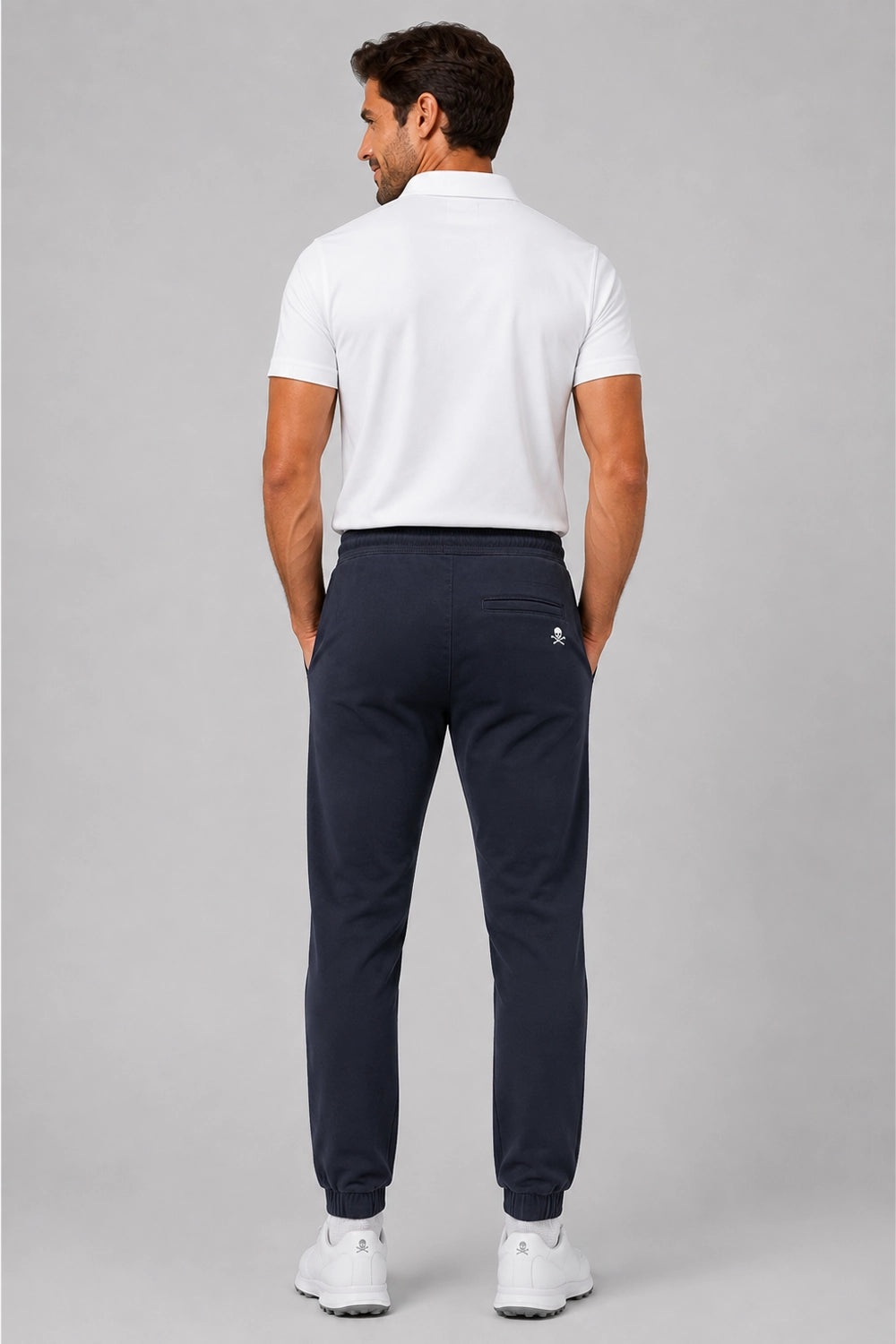 Pantalon de golf bleu marine homme, vue de dos, cordon à la taille, bas resserré