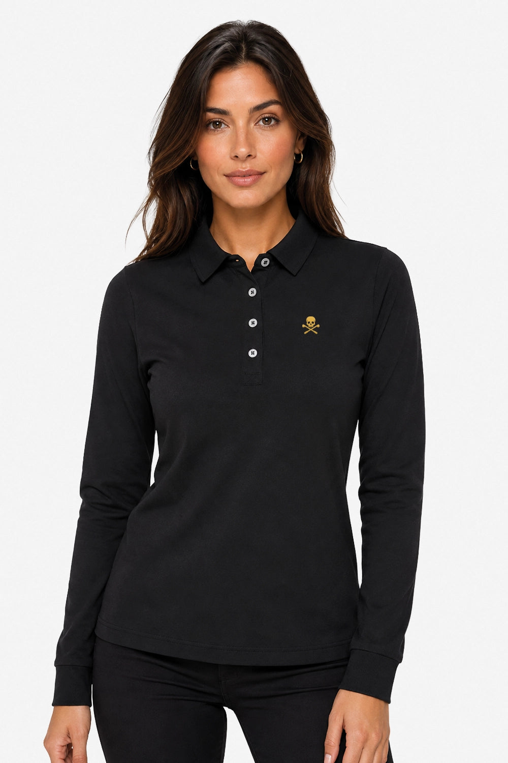 Polo manches longues noir, col en pointe, boutons visibles, logo brodé or côté poitrine.