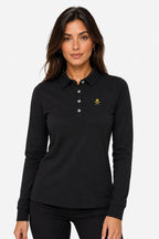 Polo manches longues noir, col en pointe, boutons visibles, logo brodé or côté poitrine.