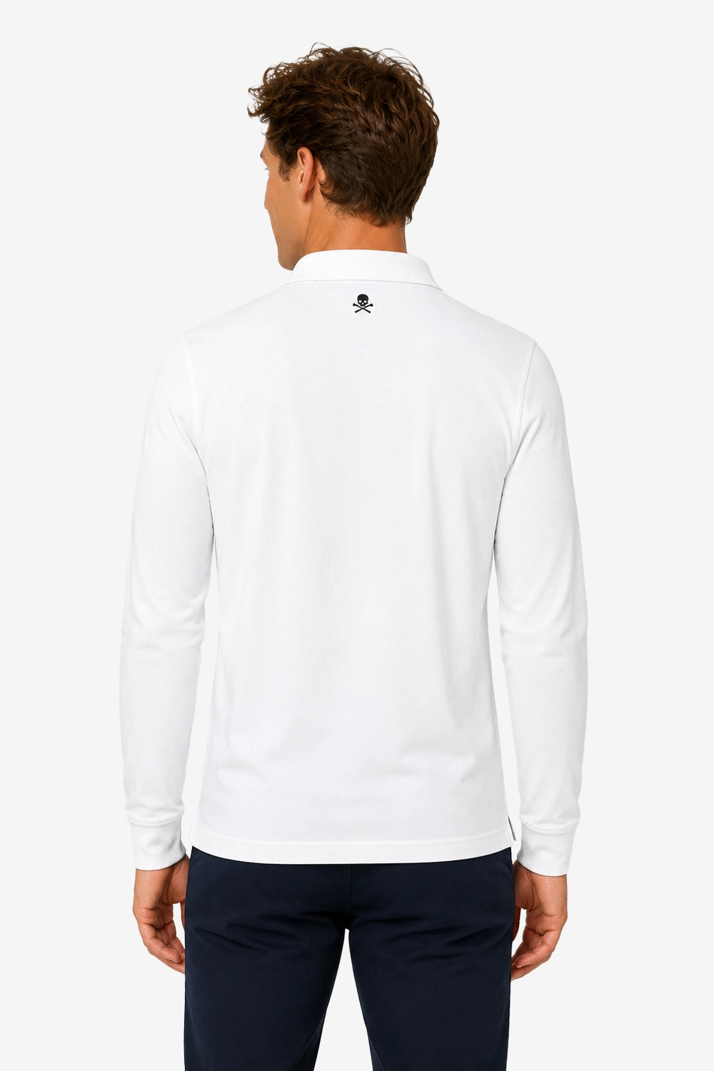 Polo de golf homme coton blanc à l’arrière, col avec logo, manches longues.
