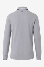 Polo manches longues coton gris clair, vue dos, col contrasté et bas de manches.