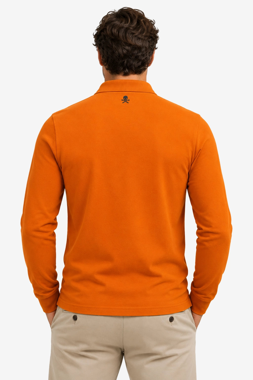 Polo manches longues en coton orange, dos avec logo au col