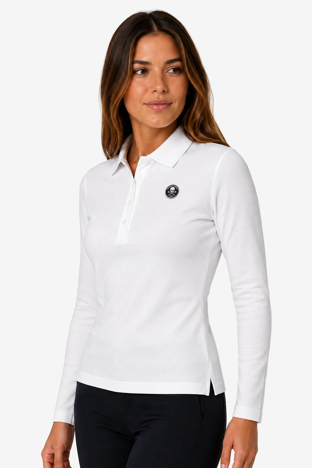 Polo manches longues femme en coton blanc, col polo et écusson sur la poitrine.