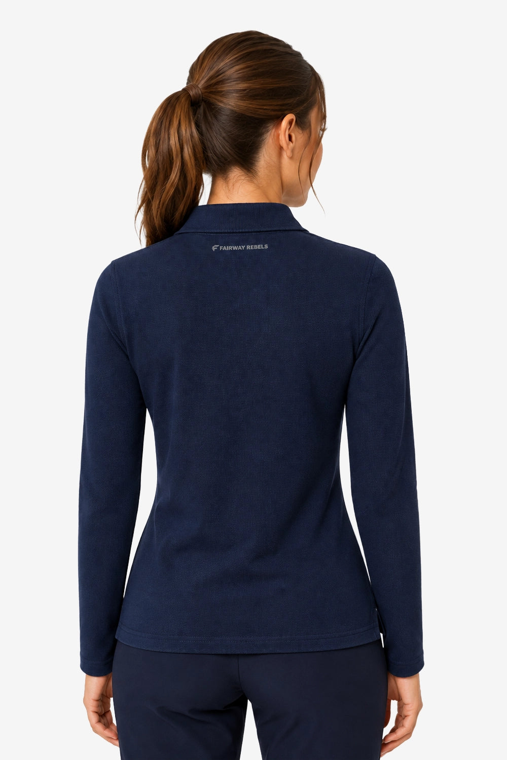 Polo manches longues femme coton bleu marine, vue dos, écusson au haut du dos.