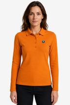 Polo golf femme manches longues en coton orange, col boutonné et logo rond sur la poitrine