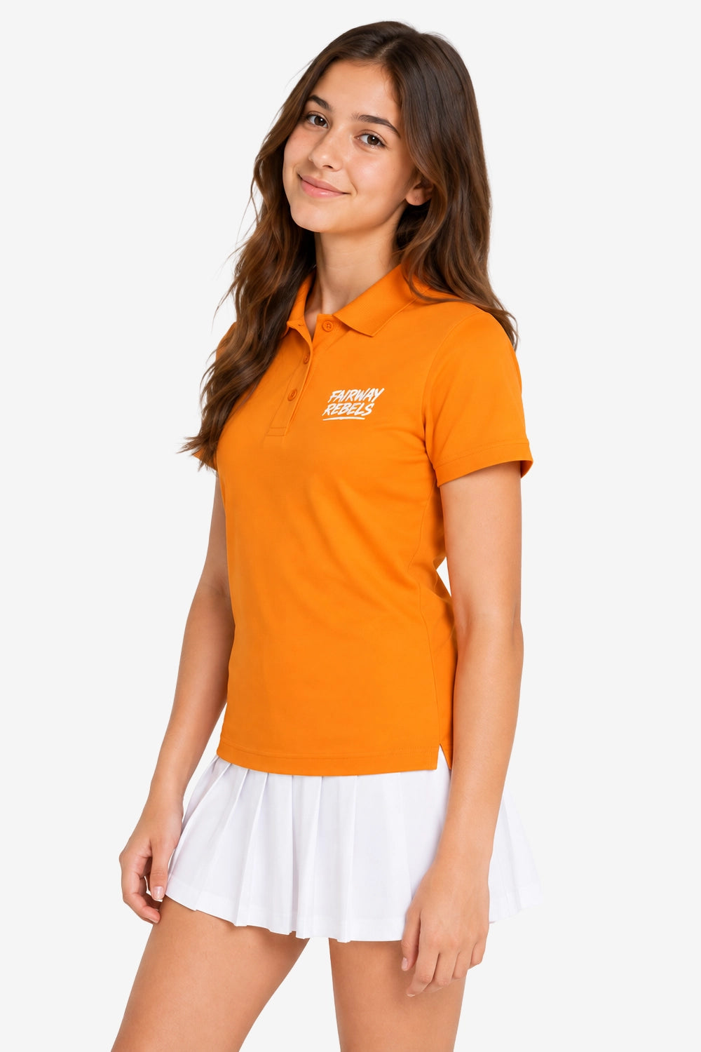 Polo orange pour fille, col boutonné, logo poitrine, manches courtes.