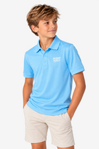 Polo technique garçon bleu ciel à manches courtes, col classique et logo poitrine