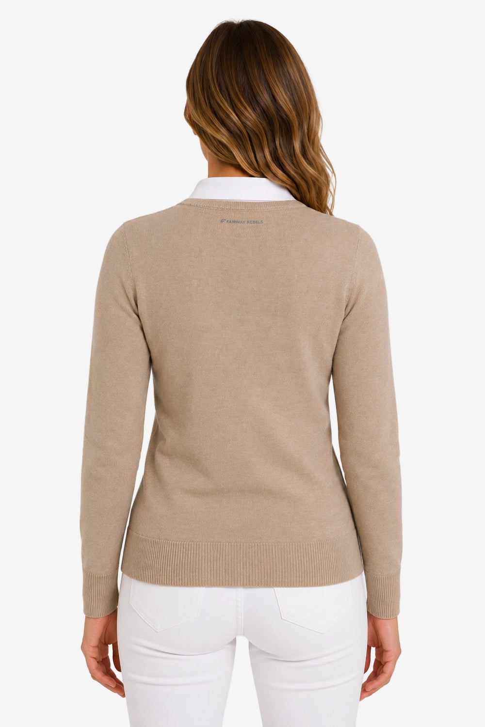 Pull femme col V en maille beige vu de dos, manches longues et bord côte