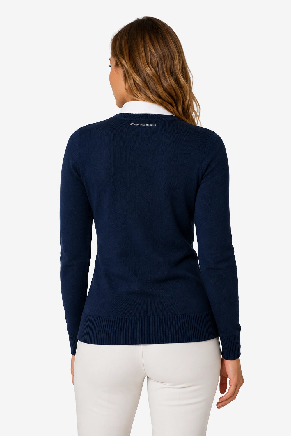 Pull femme col V en maille bleu marine vu de dos, manches longues et bord côte