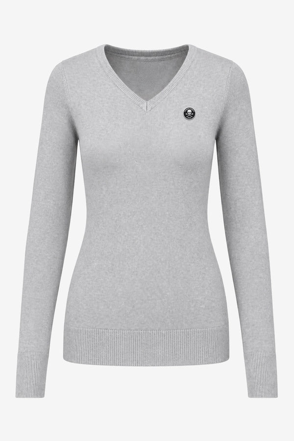 Pull femme à col V gris clair, manches longues, écusson rond poitrine.