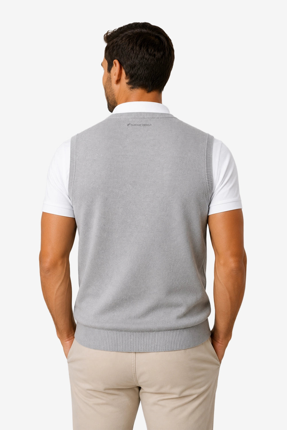 Pull sans manches gris homme vu de dos, maille col V et bord côte en bas