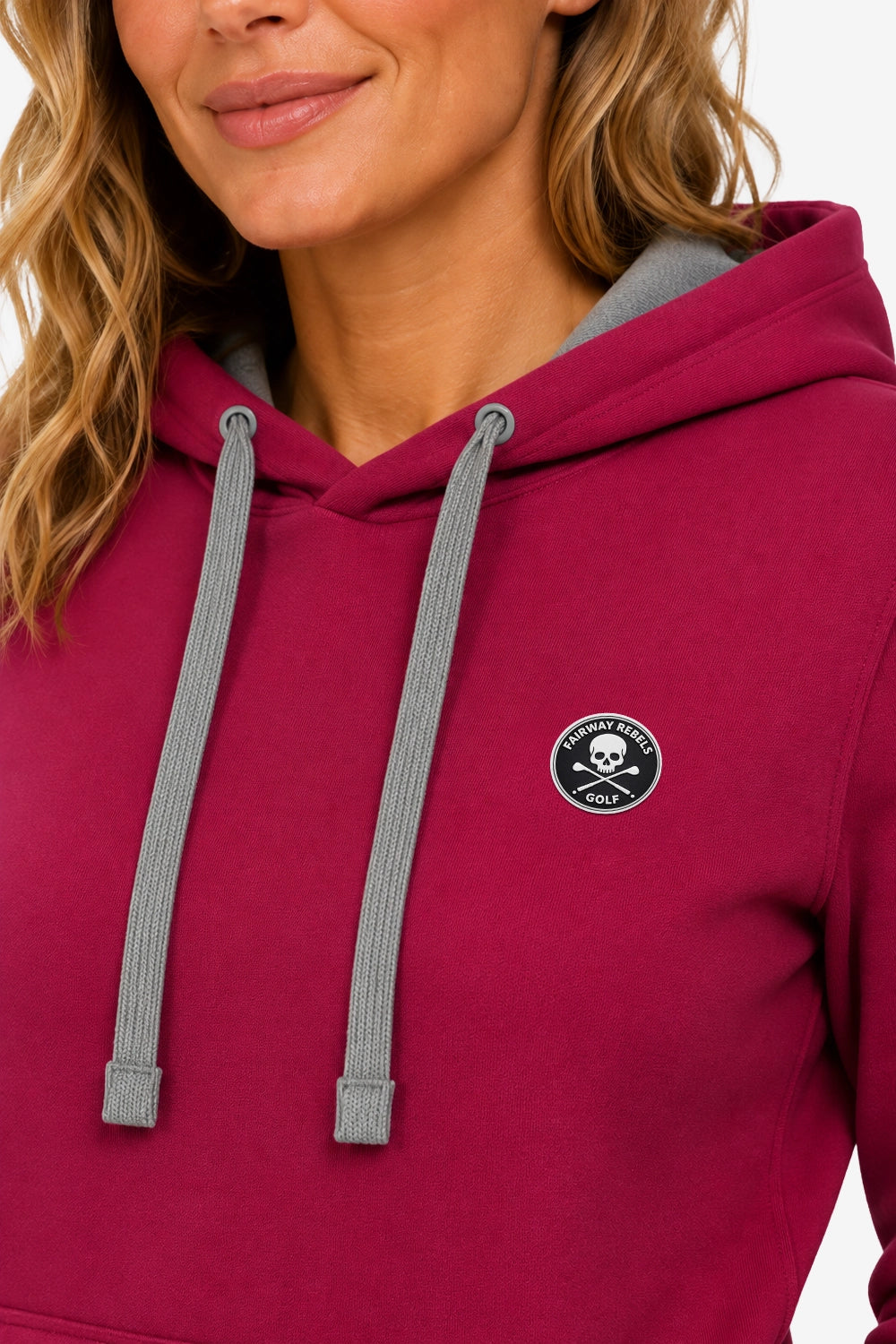 Hoodie fuchsia femme, cordons gris et blancs, écusson rond sur la poitrine