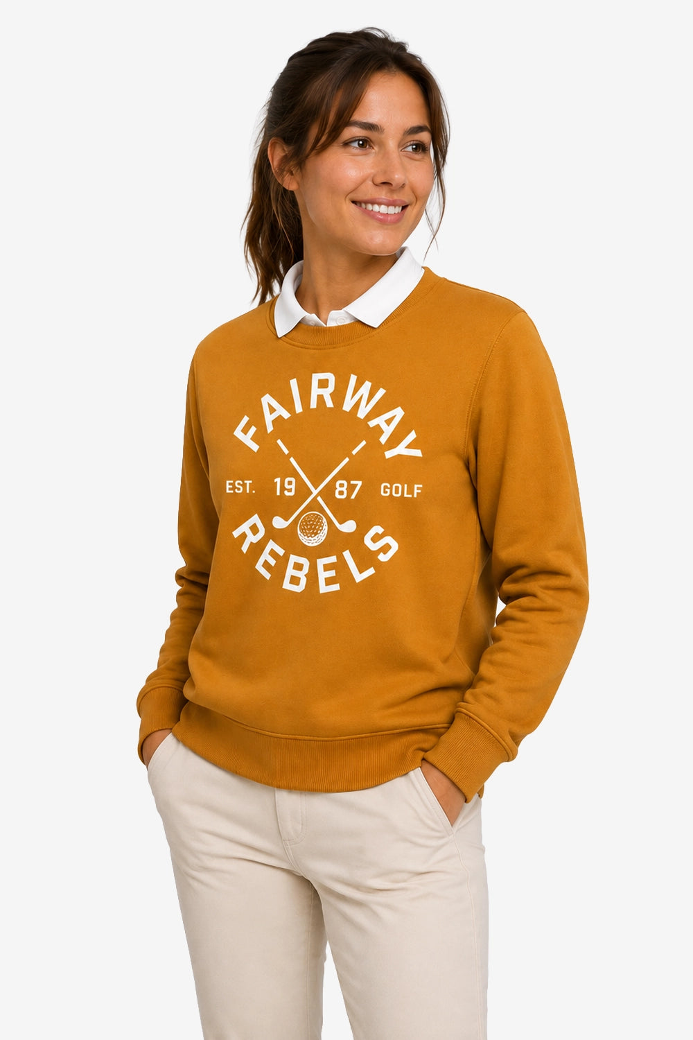 Sweat de golf pour femme orange, imprimé blanc “FAIRWAY REBELS” sur le devant.