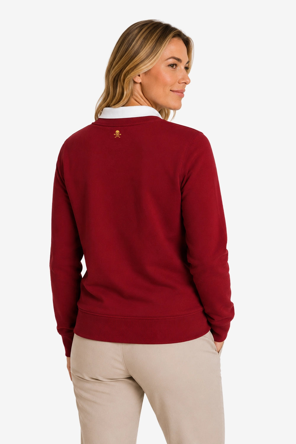 Sweat-shirt de golf femme bordeaux, vue dos, col et petit écusson or.