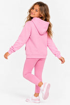 Sweat rose à capuche, dos avec coutures et bordures côtelées en bas.
