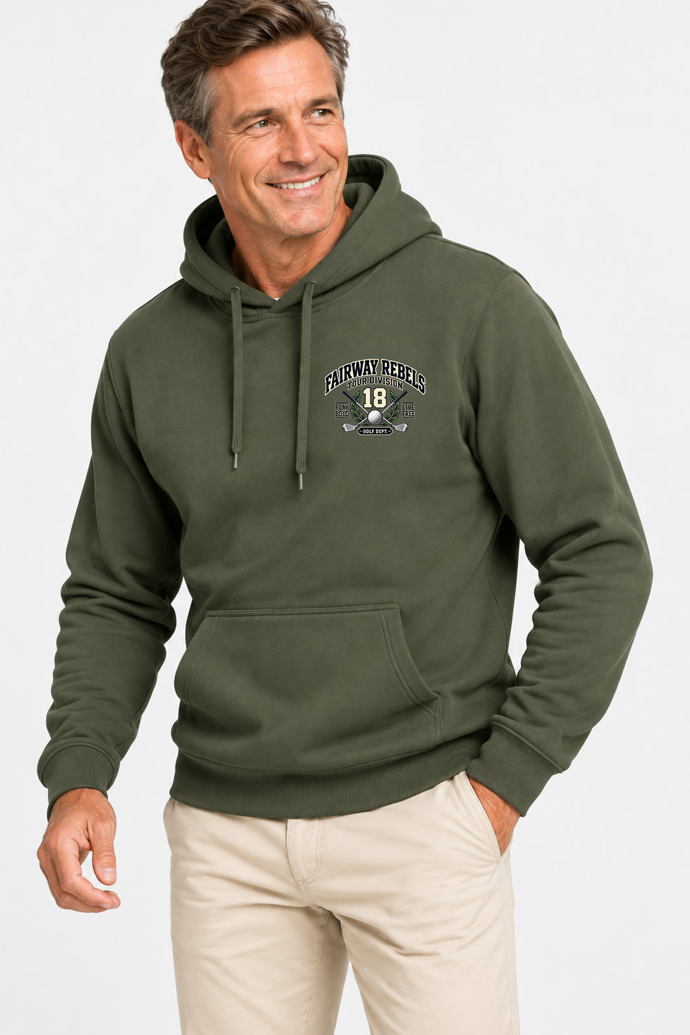 Sweat de golf homme vert olive à capuche, cordons et poche kangourou, logo « Fairway Rebels 18 »