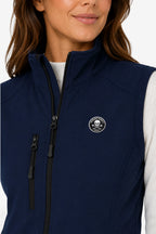 Gilet de golf sans manches déperlant femme bleu marine, gros plan zip et logo poitrine