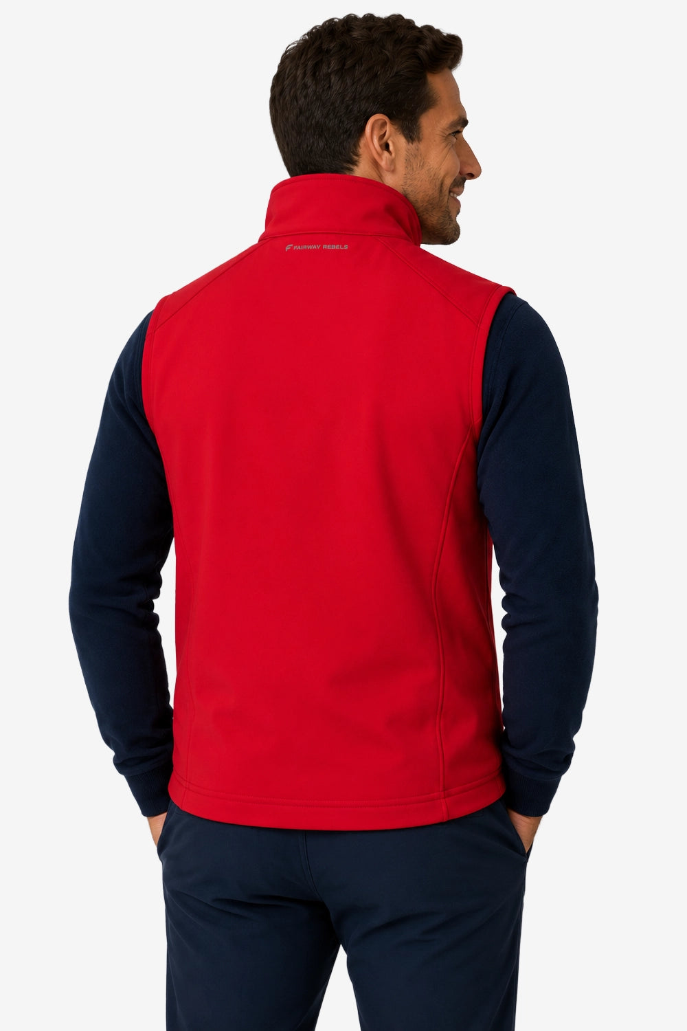 Gilet sans manches rouge, vue arrière, col montant et ouverture zippée centrale