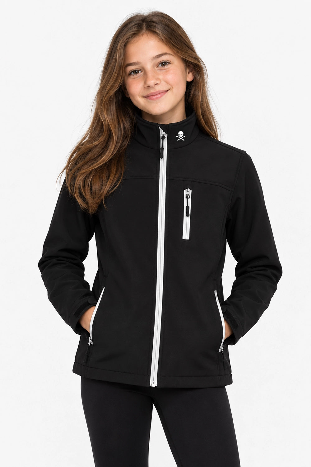 Veste de pluie noire zippée avec capuche, logo au col et poches zippées (face)